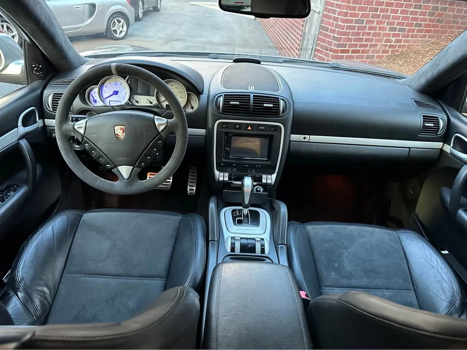 2010 Porsche 955/957 Cayenne - Image 8 of 20