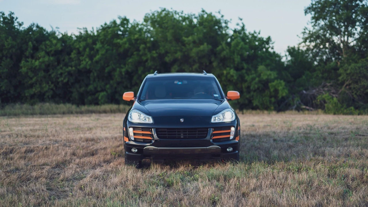 2010 Porsche 955/957 Cayenne S - Image 2 of 26
