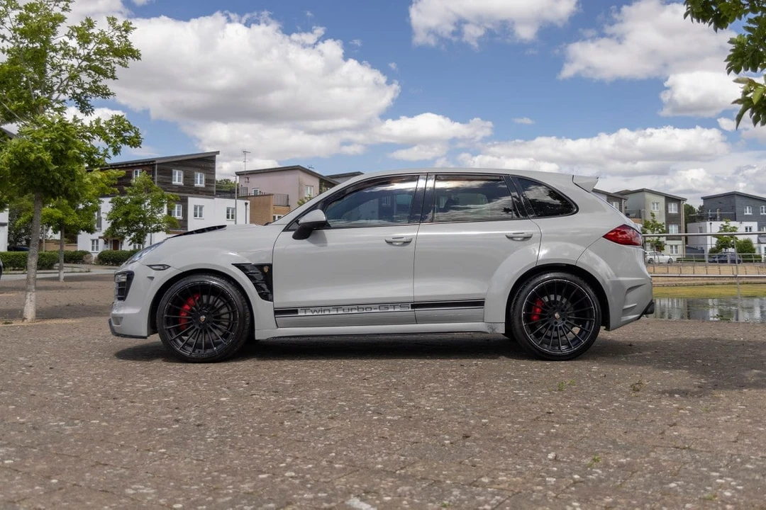 2010 Porsche Cayenne - Image 13 of 30