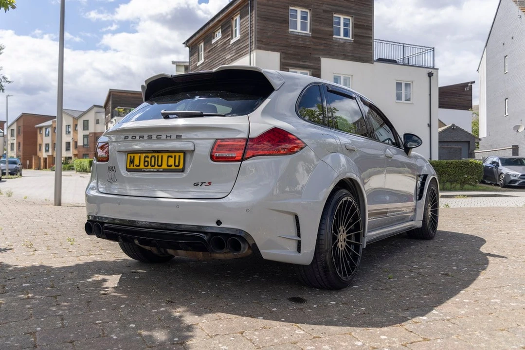 2010 Porsche Cayenne - Image 21 of 30