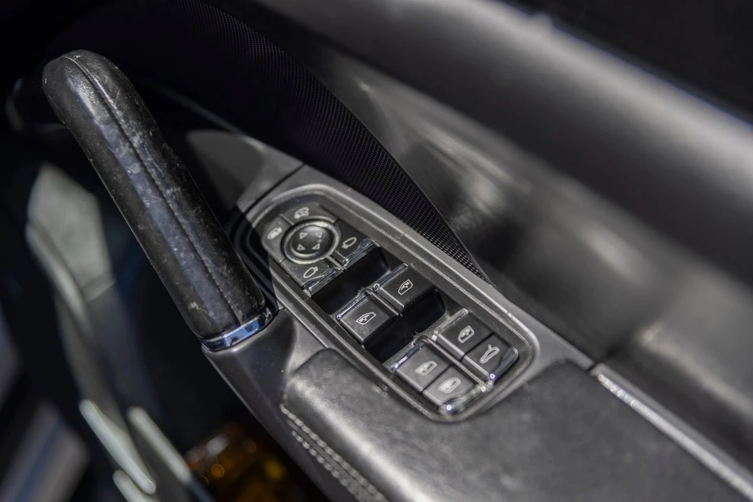 2010 Porsche Cayenne - Image 4 of 30