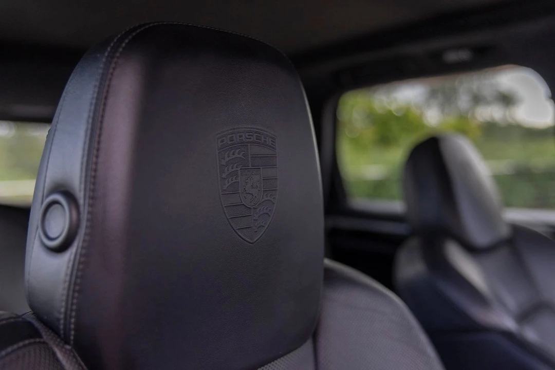 2010 Porsche Cayenne - Image 30 of 30