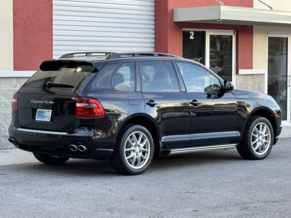 2010 Porsche 955/957 Cayenne Turbo - Image 18 of 31
