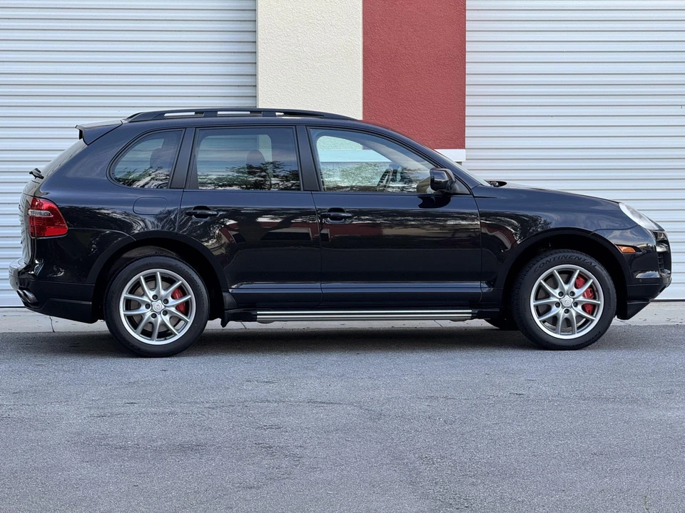 2010 Porsche 955/957 Cayenne Turbo - Image 22 of 31