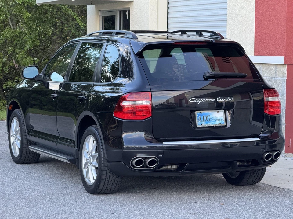 2010 Porsche 955/957 Cayenne Turbo - Image 11 of 31
