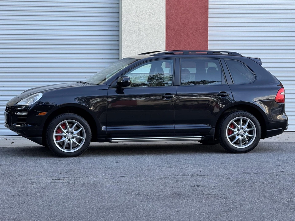 2010 Porsche 955/957 Cayenne Turbo - Image 6 of 31