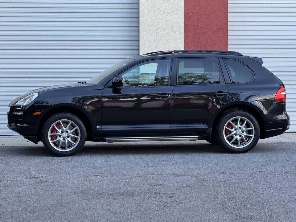2010 Porsche 955/957 Cayenne Turbo - Image 8 of 31