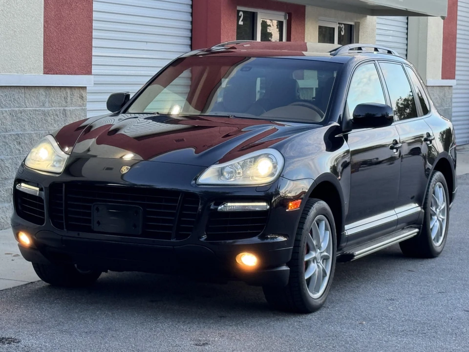 2010 Porsche 955/957 Cayenne Turbo - Image 3 of 31