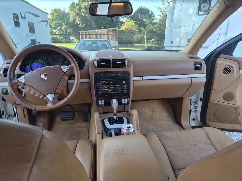 2010 Porsche 955/957 Cayenne - Image 14 of 17