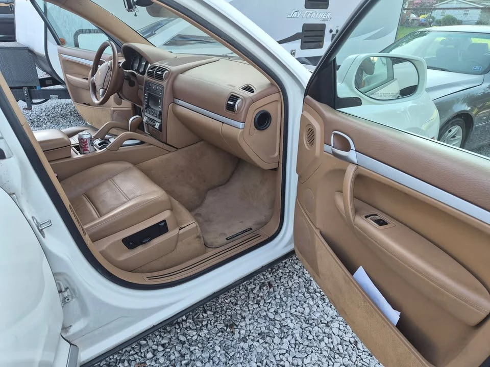 2010 Porsche 955/957 Cayenne - Image 12 of 17
