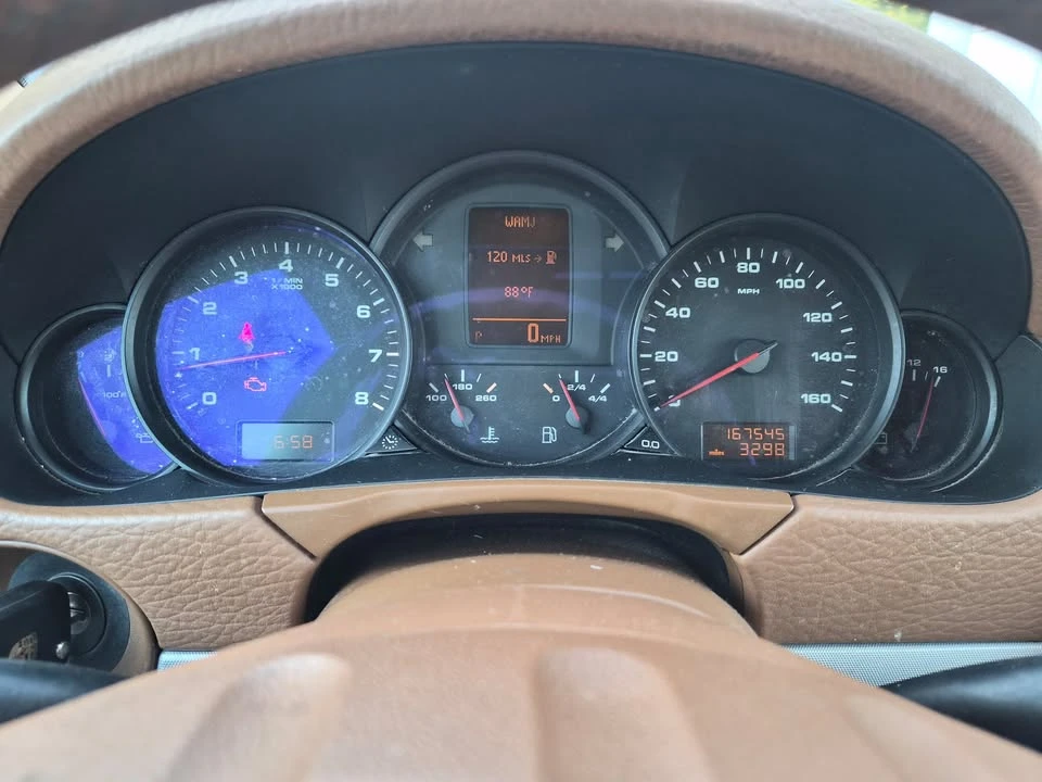 2010 Porsche 955/957 Cayenne - Image 16 of 17