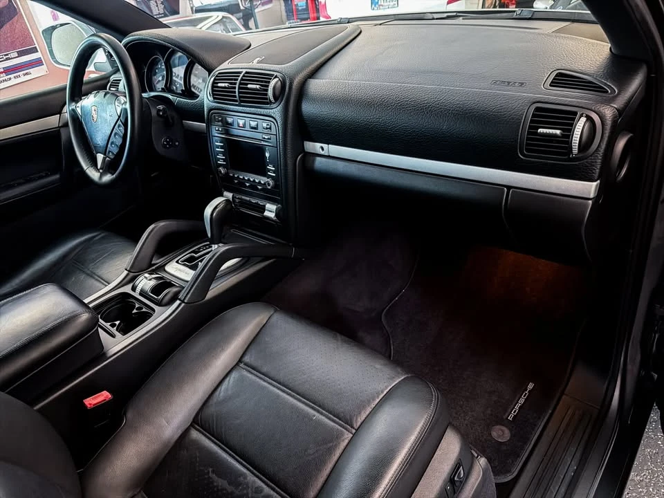2010 Porsche 955/957 Cayenne - Image 15 of 20