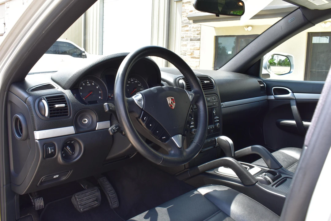 2010 Porsche 955/957 Cayenne - Image 6 of 9