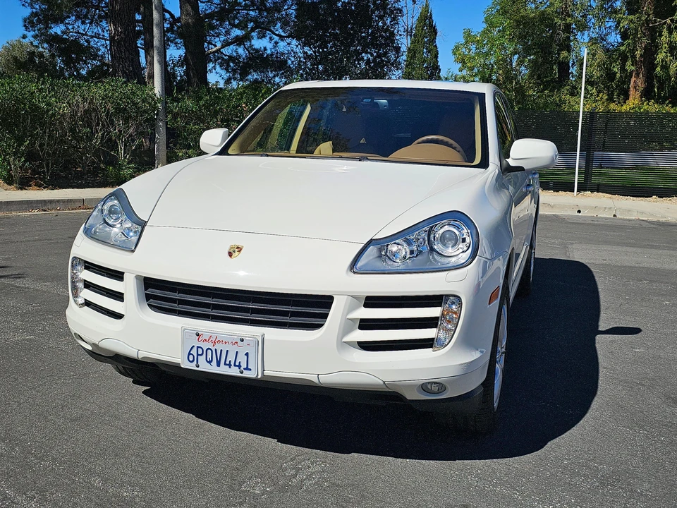 2010 Porsche 955/957 Cayenne - Image 24 of 31