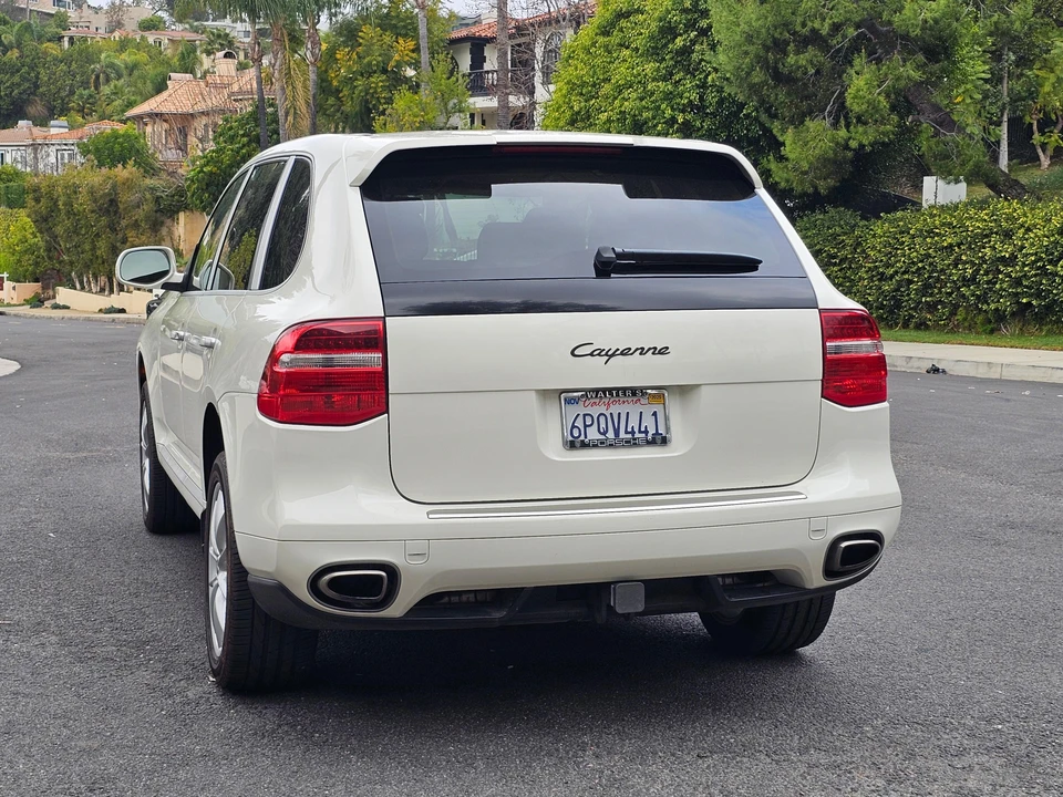 2010 Porsche 955/957 Cayenne - Image 11 of 31