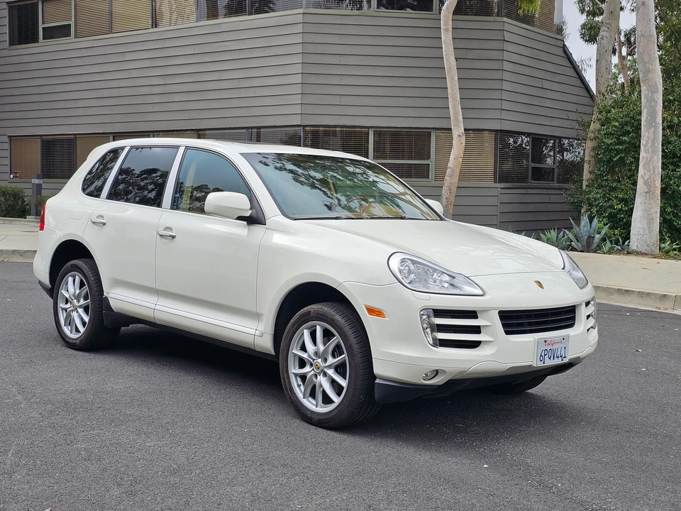 2010 Porsche 955/957 Cayenne - Image 18 of 31