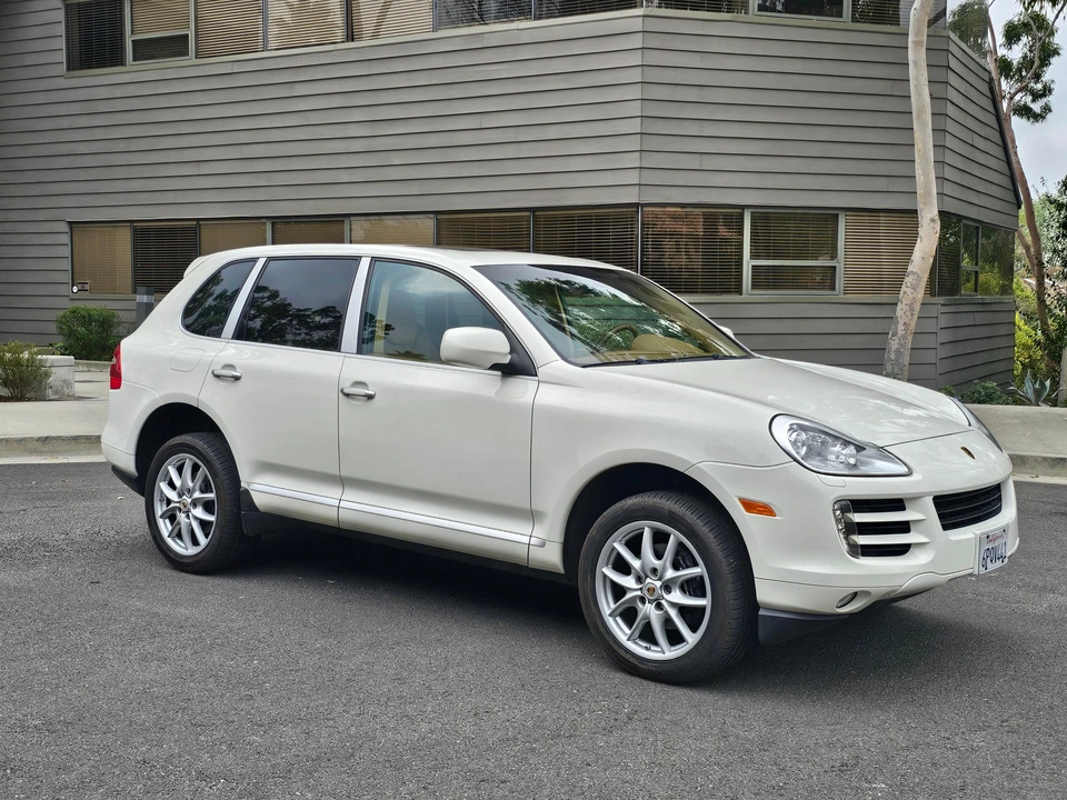 2010 Porsche 955/957 Cayenne - Image 17 of 31