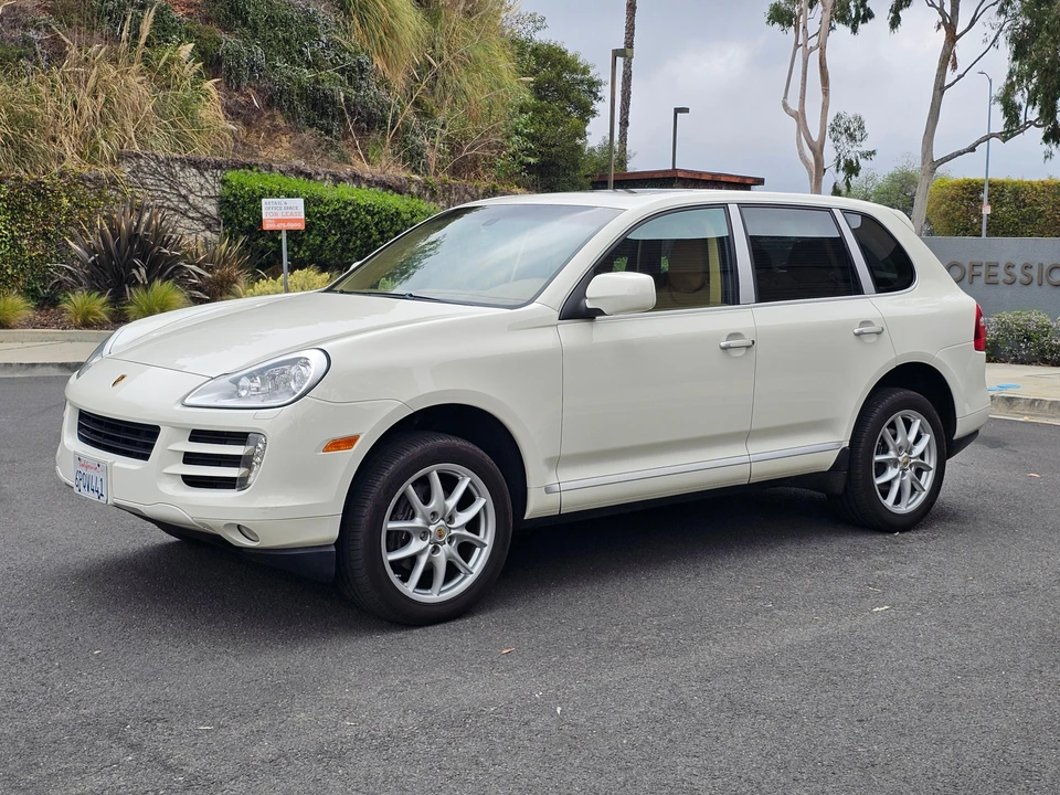 2010 Porsche 955/957 Cayenne - Image 7 of 31