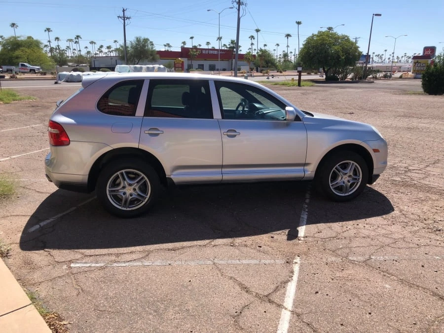 2010 Porsche 955/957 Cayenne - Image 2 of 5