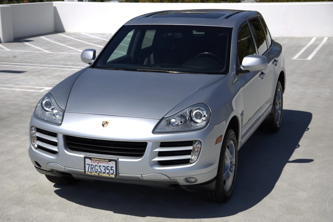 2010 Porsche 955/957 Cayenne - Image 4 of 31