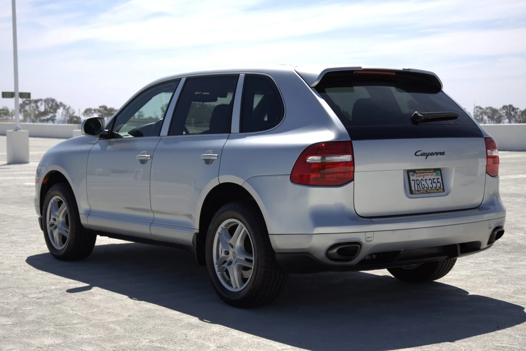 2010 Porsche 955/957 Cayenne - Image 24 of 31