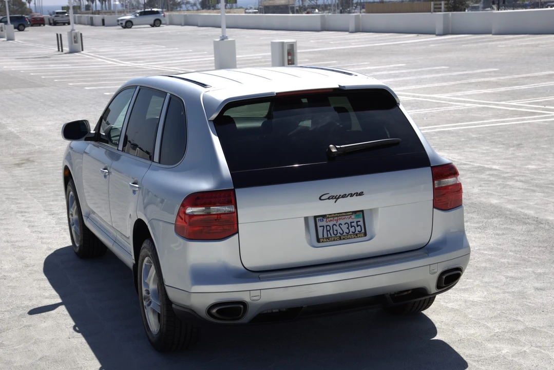 2010 Porsche 955/957 Cayenne - Image 28 of 31