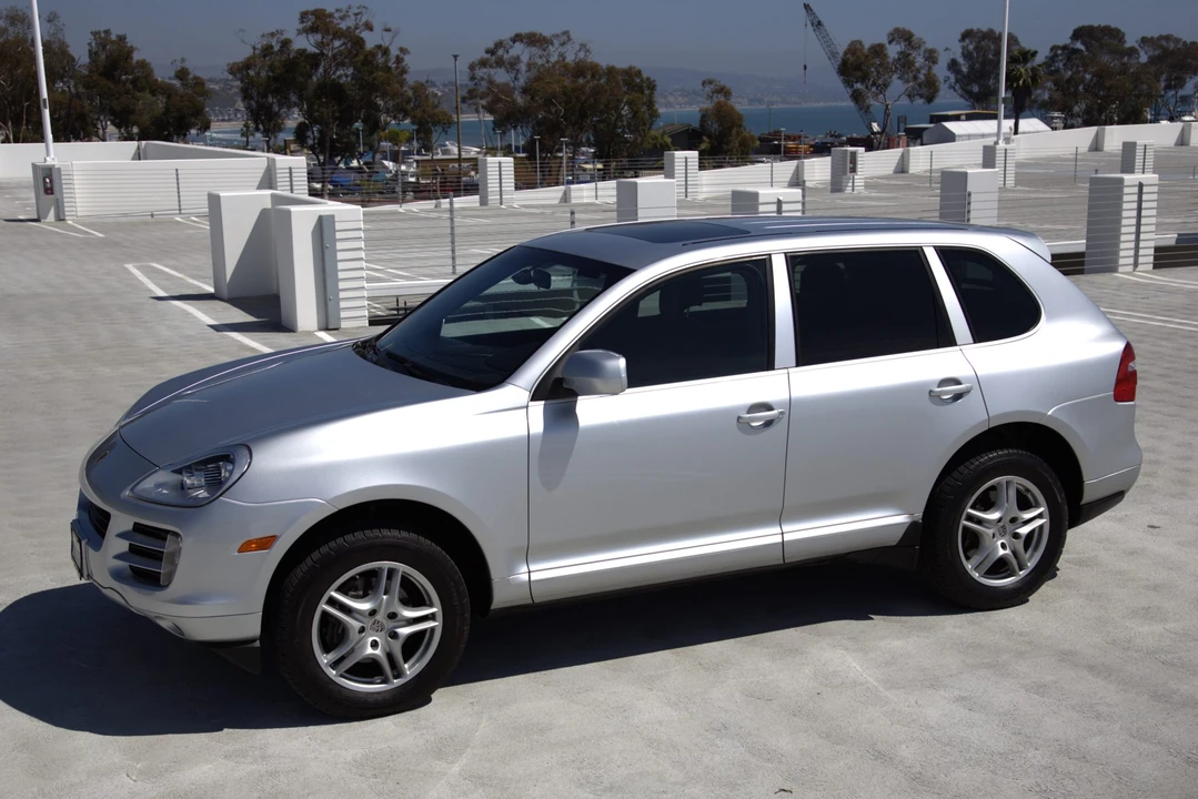 2010 Porsche 955/957 Cayenne - Image 14 of 31