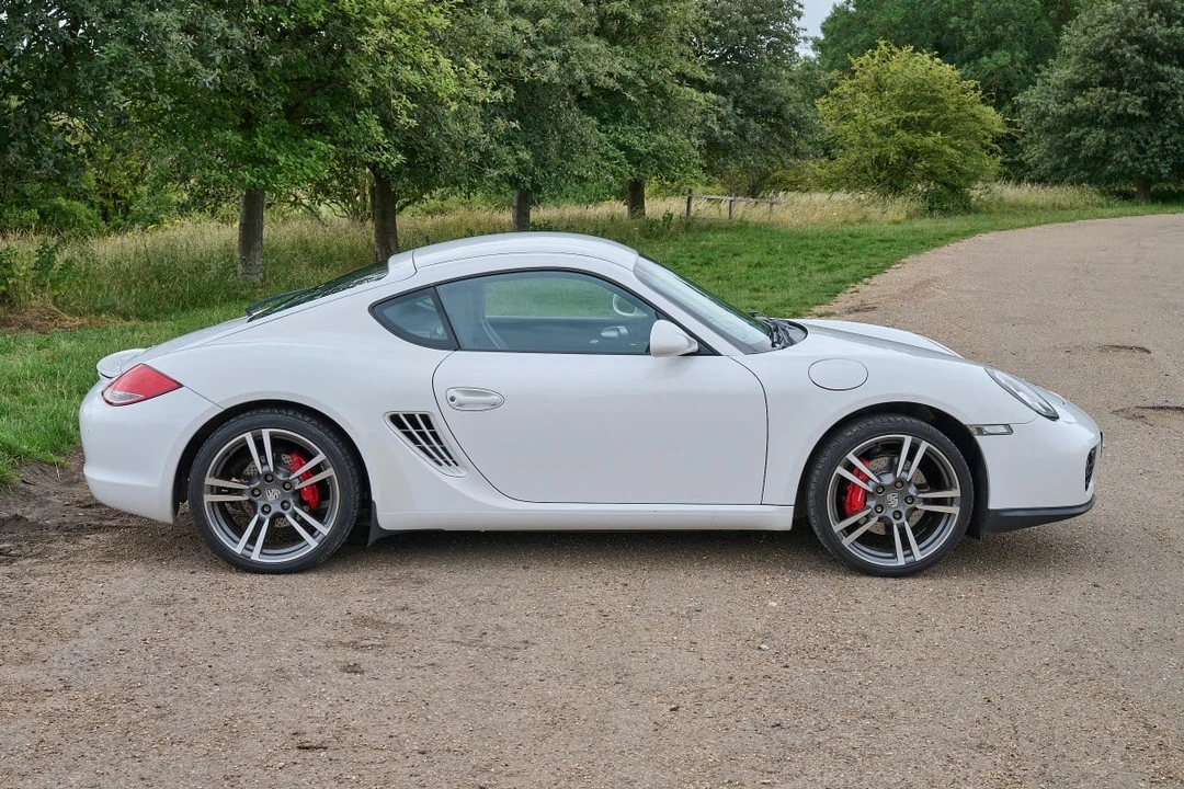 2010 Porsche 987 Cayman - Image 11 of 30