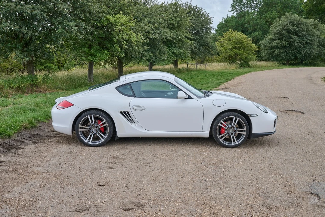 2010 Porsche 987 Cayman - Image 12 of 30