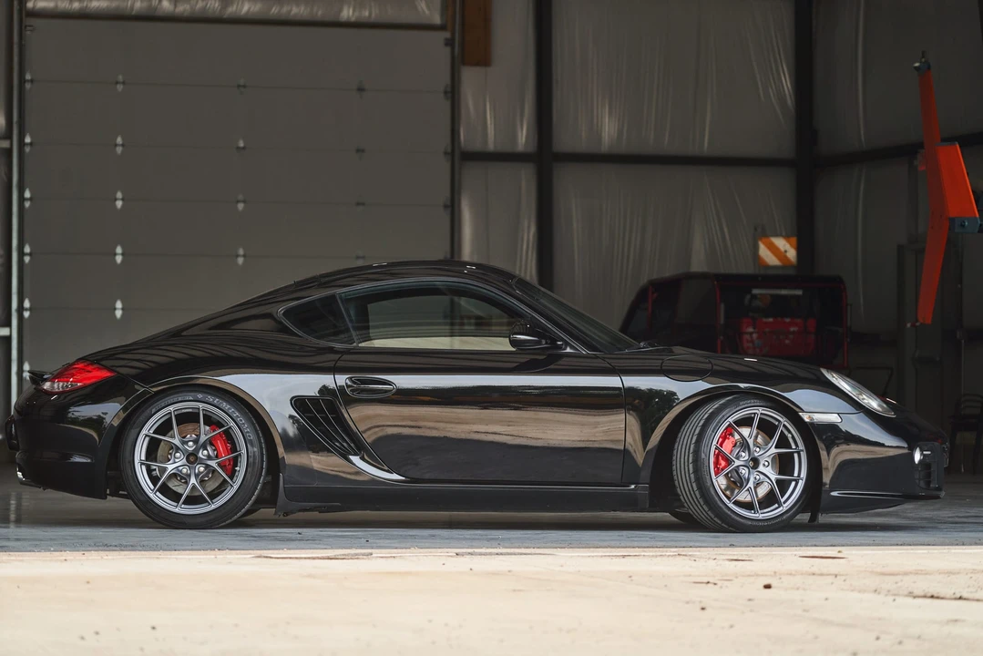 2010 Porsche 987 Cayman S - Image 10 of 31