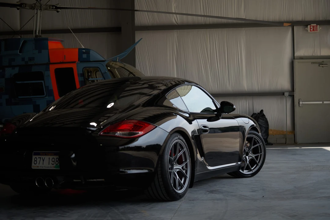 2010 Porsche 987 Cayman S - Image 11 of 31