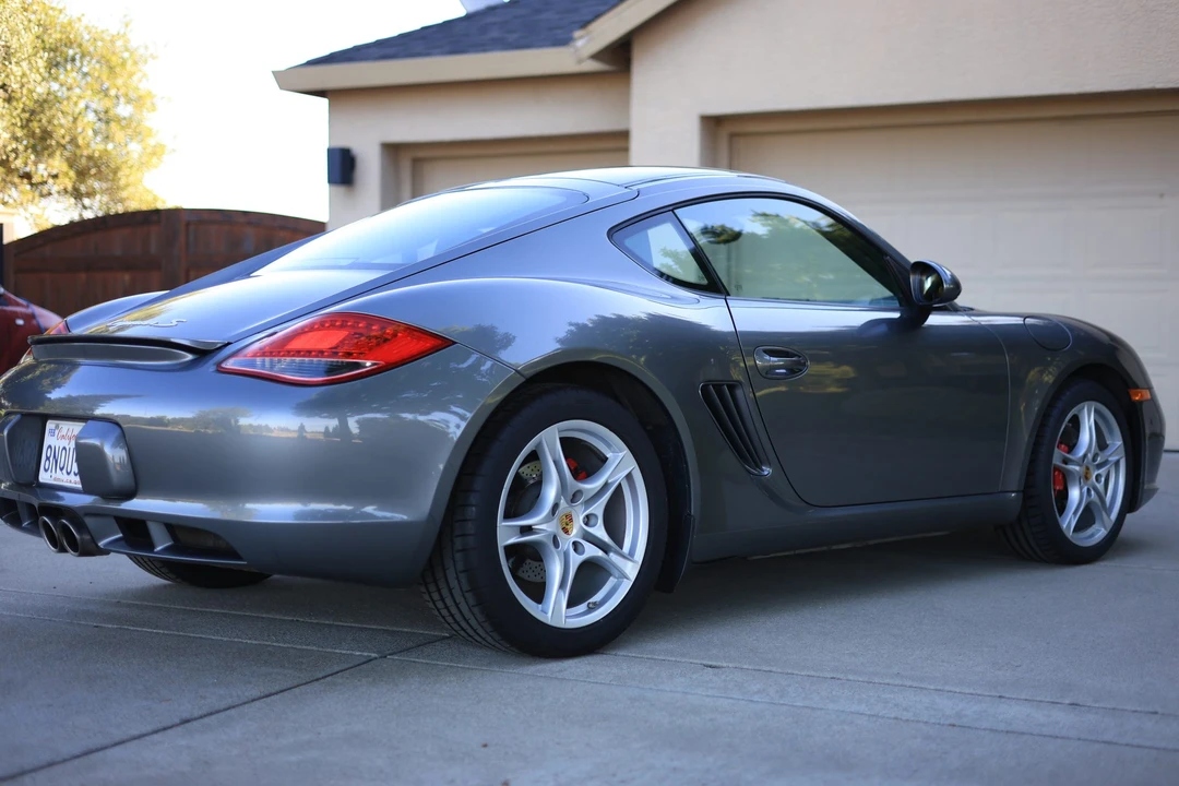 2010 Porsche 987 Cayman S - Image 11 of 31
