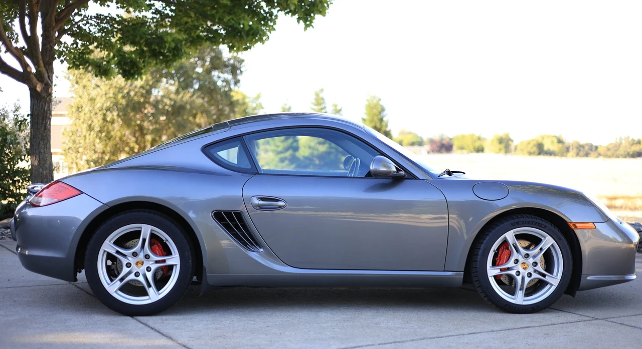 2010 Porsche 987 Cayman S - Image 29 of 31