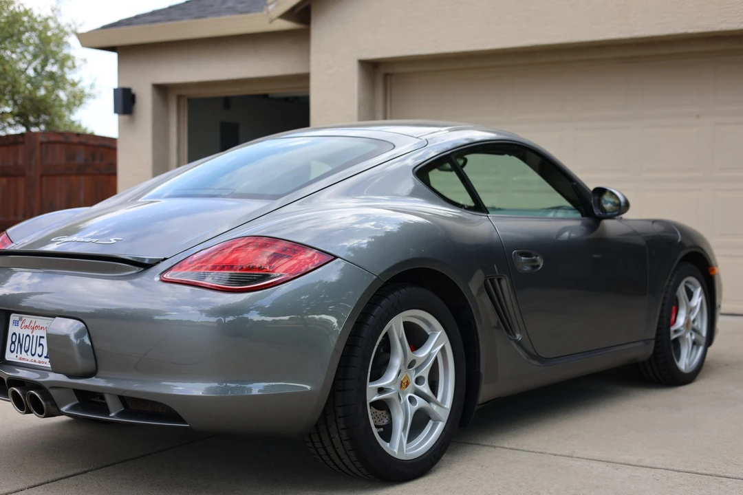 2010 Porsche 987 Cayman S - Image 8 of 31