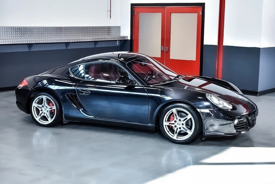 2010 Porsche 987 Cayman S - Image 10 of 30