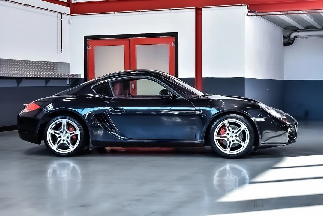2010 Porsche 987 Cayman S - Image 13 of 30