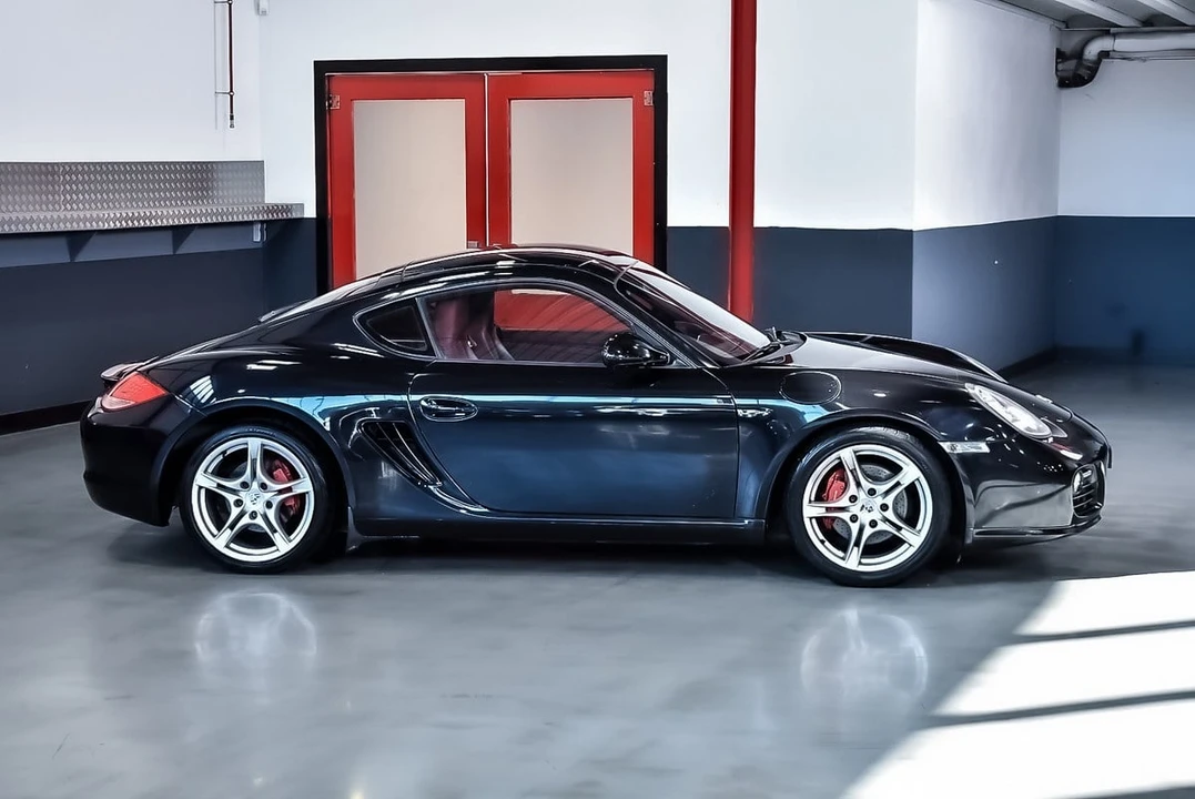 2010 Porsche 987 Cayman S - Image 12 of 30