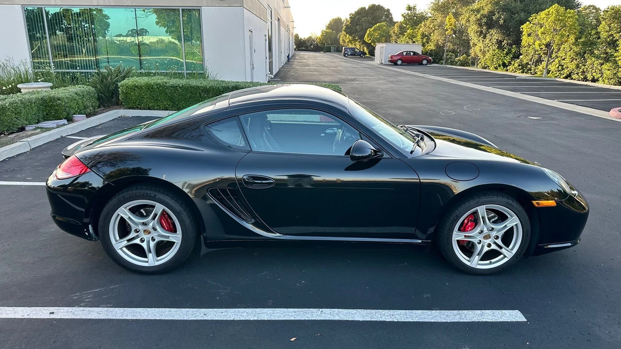 2010 Porsche 987 Cayman S - Image 22 of 31