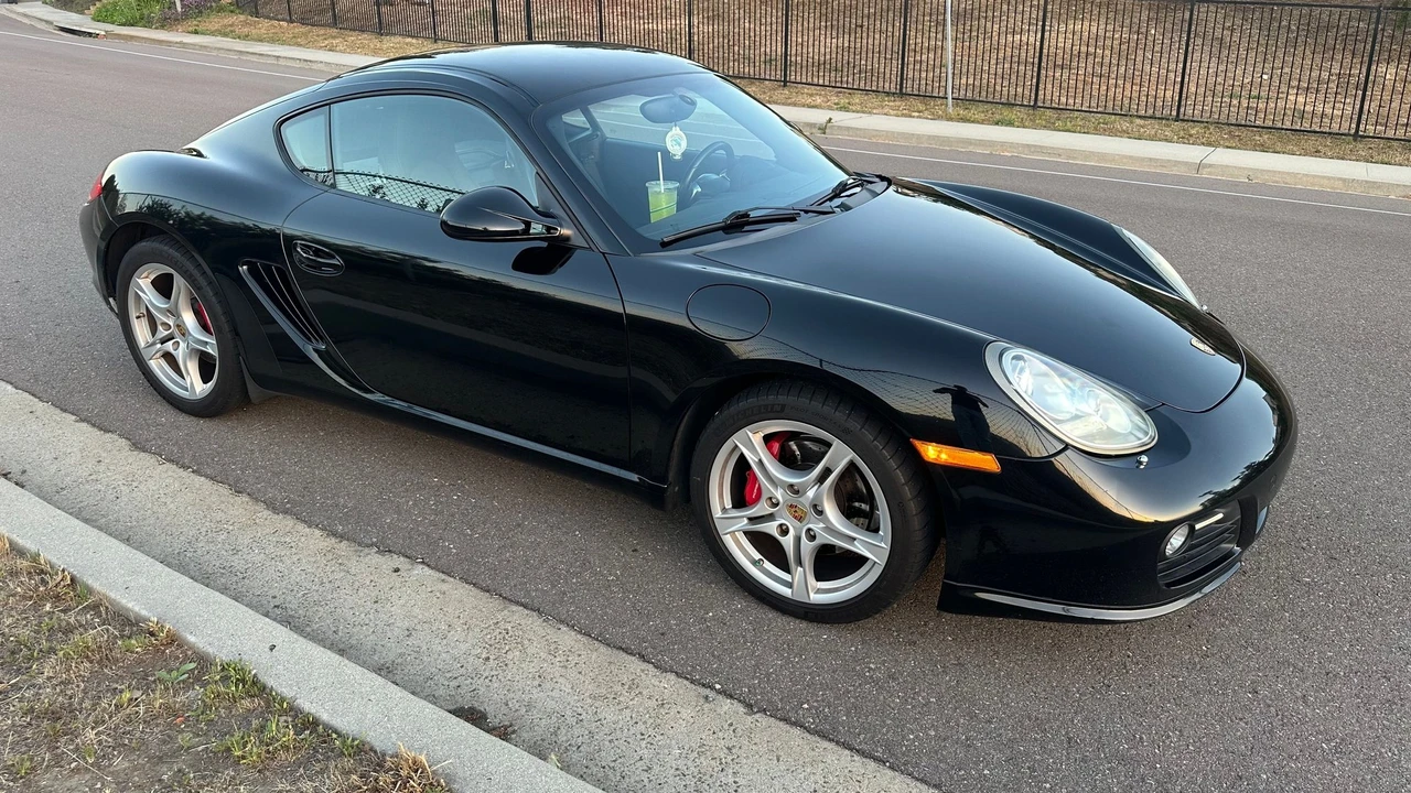 2010 Porsche 987 Cayman S - Image 21 of 31