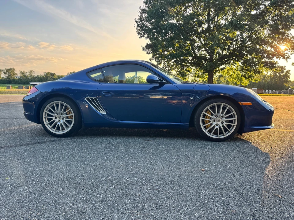 2010 Porsche 987 Cayman S - Image 9 of 31