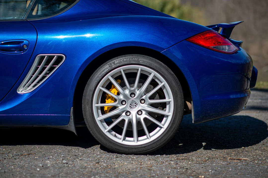 2010 Porsche 987 Cayman S - Image 28 of 31