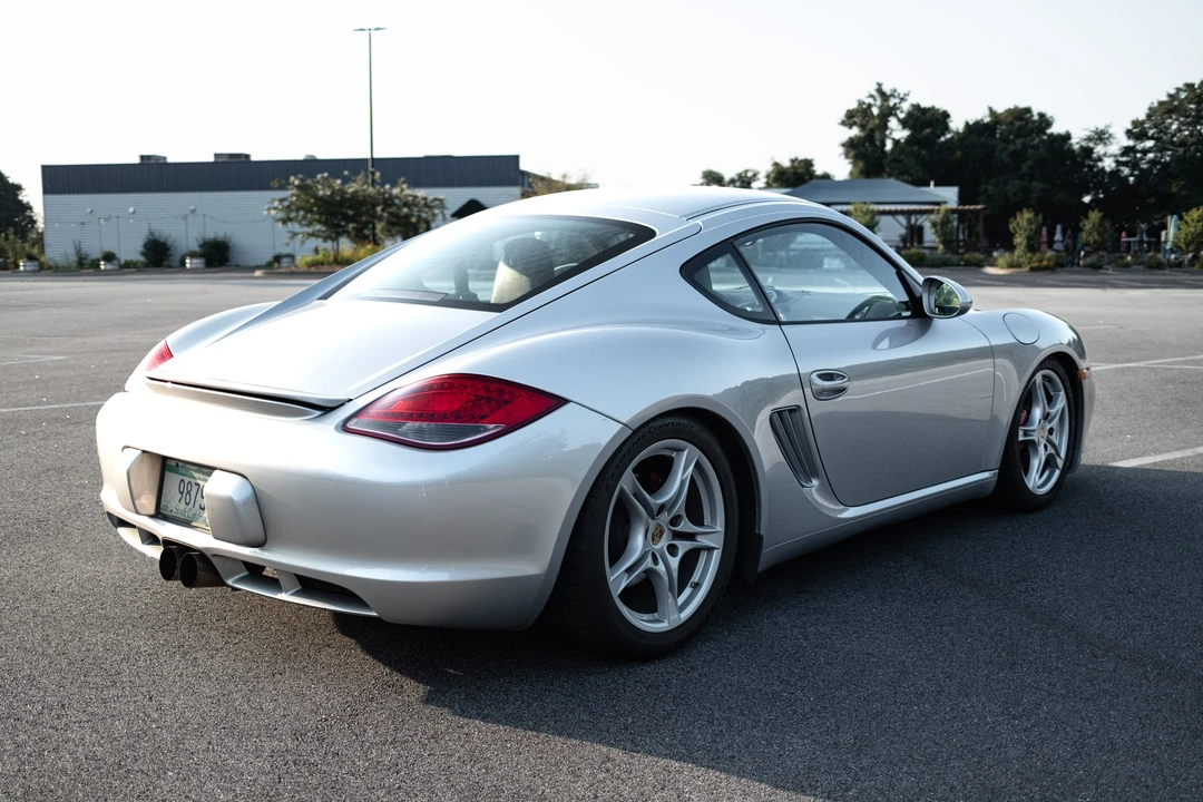 2010 Porsche 987 Cayman - Image 12 of 31