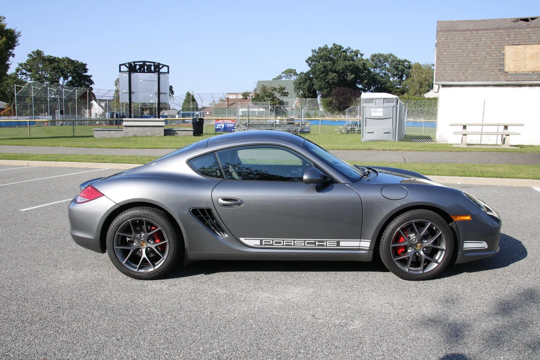 2010 Porsche 987 Cayman S - Image 9 of 31