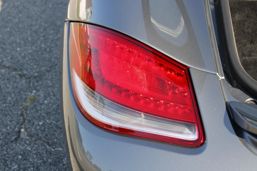 2010 Porsche 987 Cayman S - Image 14 of 31