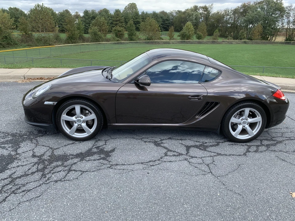 2010 Porsche 987 Cayman - Image 9 of 31