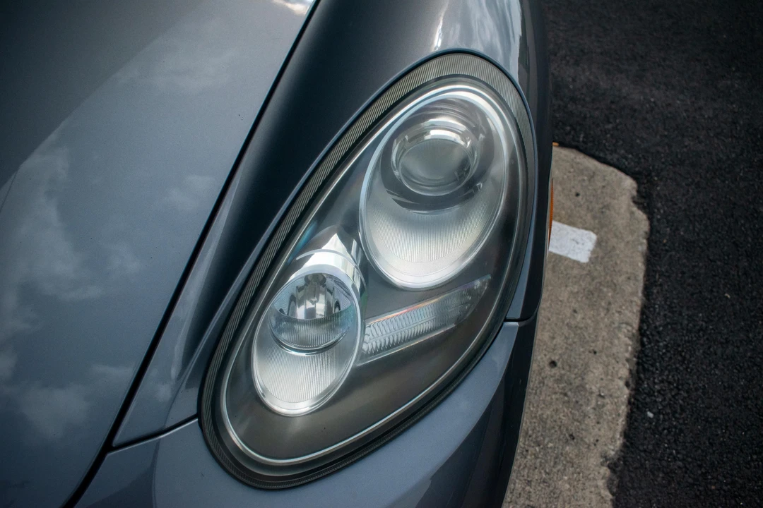 2010 Porsche 987 Cayman - Image 18 of 31