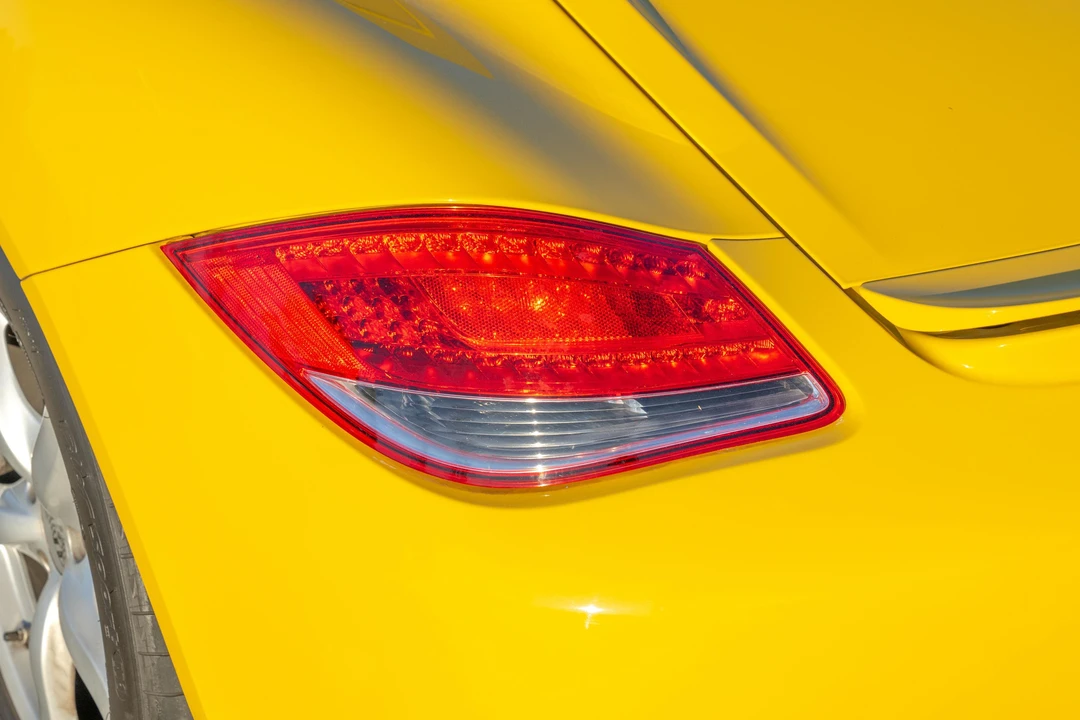 2010 Porsche 987 Cayman - Image 18 of 31