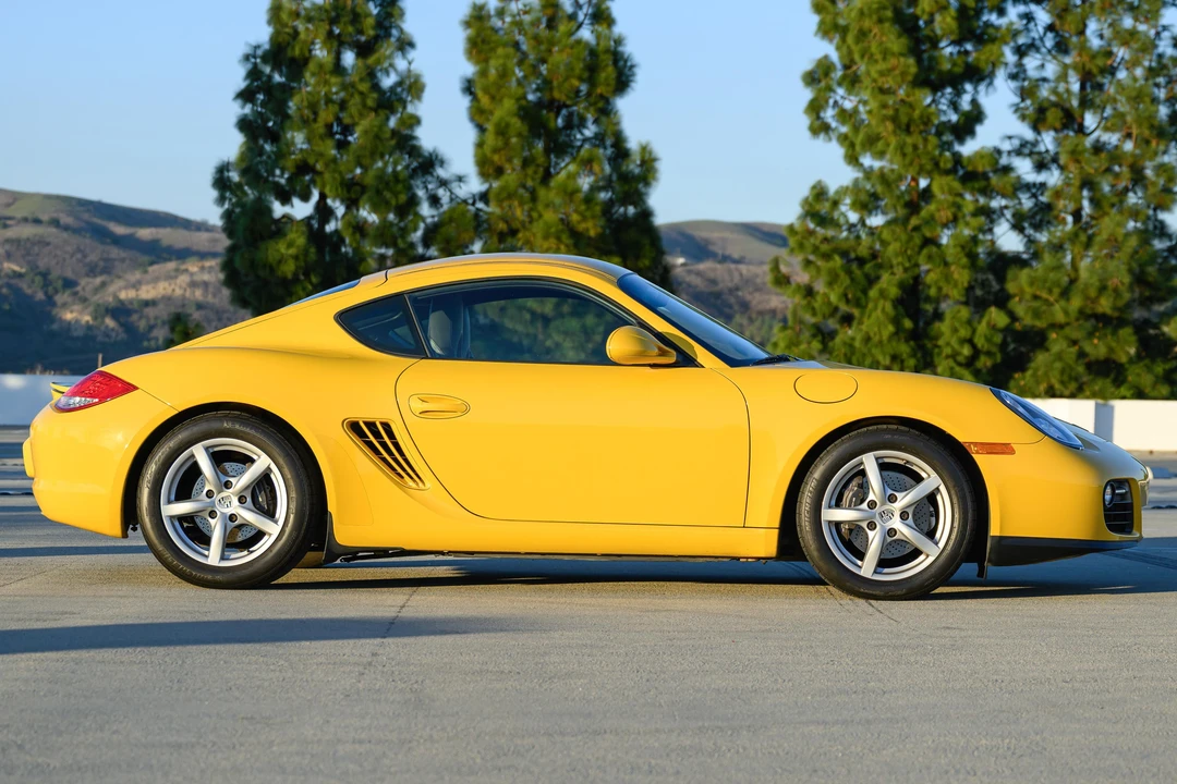 2010 Porsche 987 Cayman - Image 11 of 31