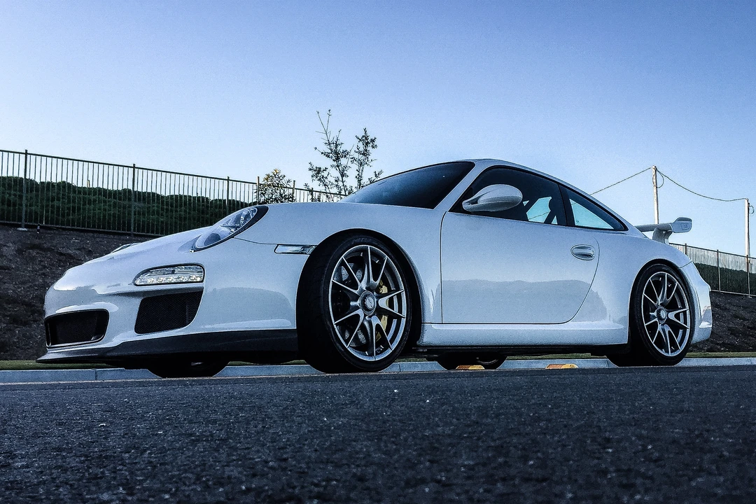 2010 Porsche 997 GT3 - Image 4 of 8