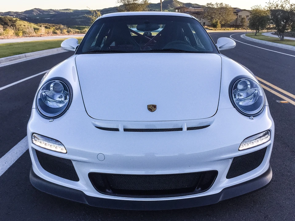 2010 Porsche 997 GT3 - Image 2 of 8